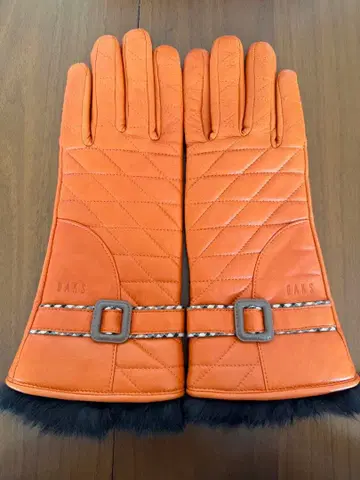 [ 새상품 ] DAKS 오렌지 가죽 장갑 퍼 포함