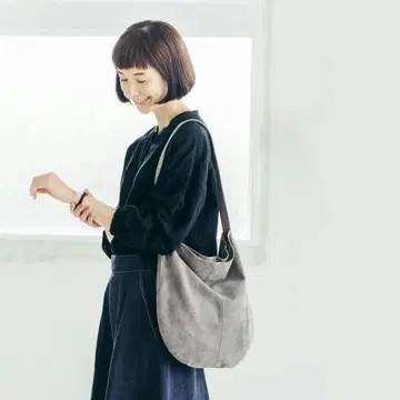 북유럽 생활 잡화점 발수 가죽 숄더백