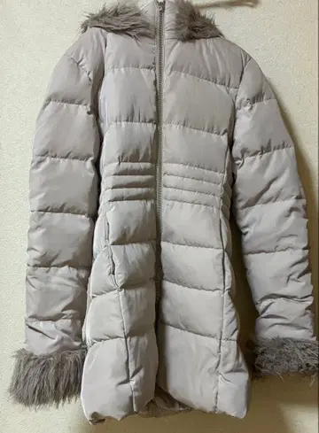 RESEXXY 후드 부착 다운 코트 베이지