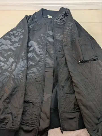 블랙 퀼팅 점퍼