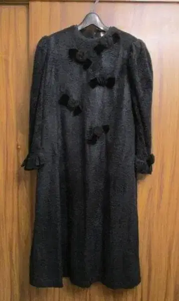 아틀리에 마리코 블랙 기모 소재 롱 원피스 미사용