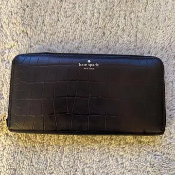kate spade* 악어 엠보싱 라운드 지퍼 장지갑 / 새상품급