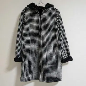 [ 새상품급 ] 유니클로 프린트 퍼리 플리스 코트 블랙 XL