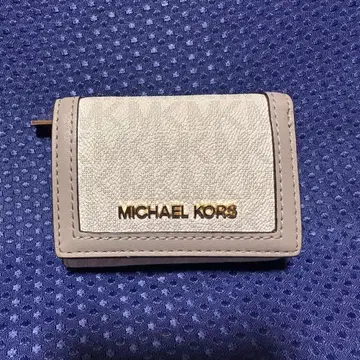 가격 인하: MICHEAL KORS 화이트 삼단 미니 지갑
