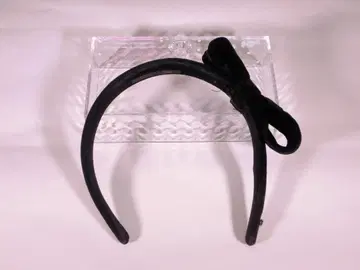 Alexandre 블랙 벨로아 리본 부착 머리띠