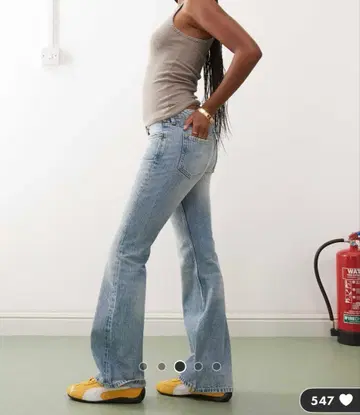 라이트 블루 부츠컷 데님