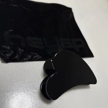 블랙 하트형 헤어 클립 수납 봉투 포함