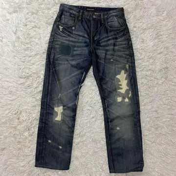 고품질 ] 엠포리오 아르마니 데님 팬츠 가죽 패치 메탈 로고 데미지 가공