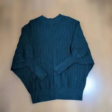 MYCLO 다크 그린 스웨터