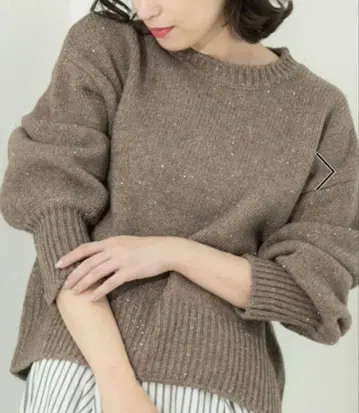 택 포함 새상품 오파크 클립 스팽글 라메 니트 모카 브라운