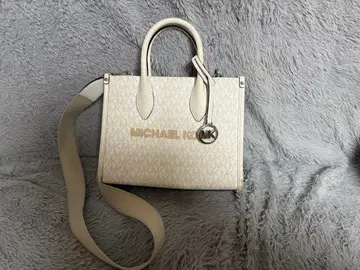 MICHAEL KORS 화이트 토트백