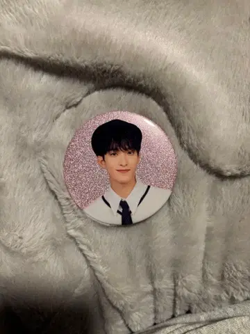 Seventeen Holiday 도겸 캔뱃지