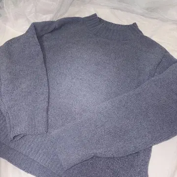 블루 니트 스웨터 긴팔