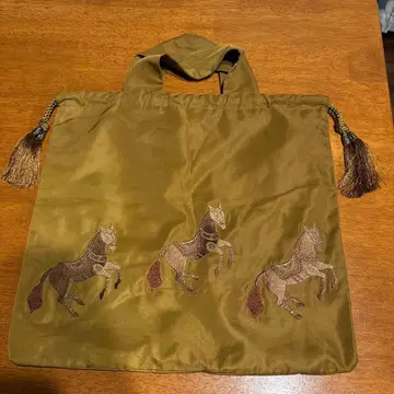 이아파피요네 말 자수 복조리 백