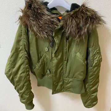 AZUL moussy 올리브색 MA-1 자켓 S 사이즈