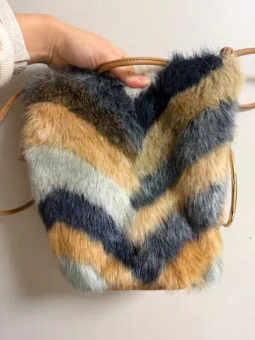 beams 모코모코 숄더백