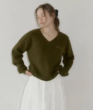 GIUNON 지우논 스웨터 그린