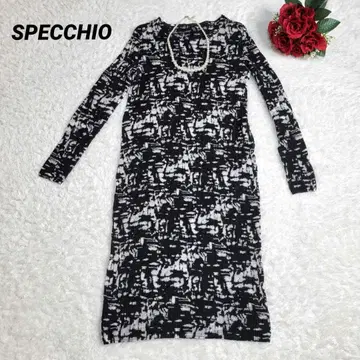 [ 새상품급 ] 스페치오 셔틀 플리츠 원피스 화이트 블랙 긴팔