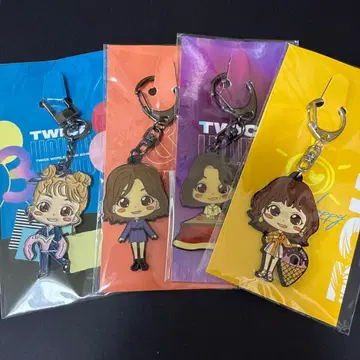TWICE 지효 키링 4개 세트