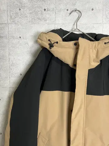 UNITED ARROWS LTD 점퍼 카키 블랙 새상품급 후드