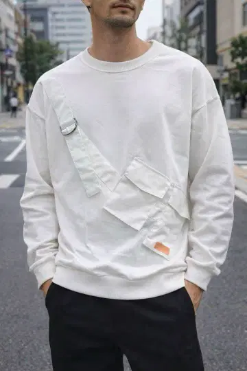 화이트 비대칭 포켓 맨투맨 2XL