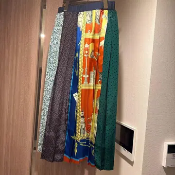 뮤베르 멀티 컬러 플리츠 스커트 M