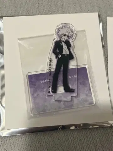 키루아 트레이딩 아크릴 스탠드 신규 일러스트 수트 전투 후