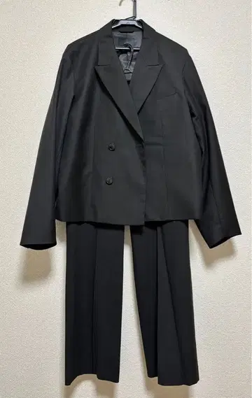 HARE 새상품급 숏 더블 자켓 & 스트레이트 트라우저 셋업