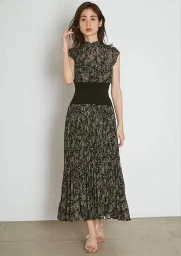 SNIDEL 허리 리브 플리츠 원피스 SWFO211042