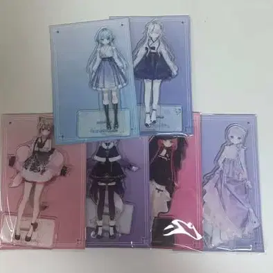 스텔라이브 한복 아크릴 스탠드 굿즈 판매합니다.