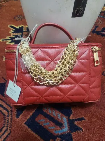 레드 퀼팅 숄더백