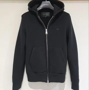 1PIU1UGUALE3 후드티