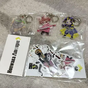 혼와카아몬즈 아크릴 키링, 플레이크 씰 하치나츠폰