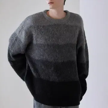 새상품급 [ LUENNA ] 베이직 샤기 니트 스웨터