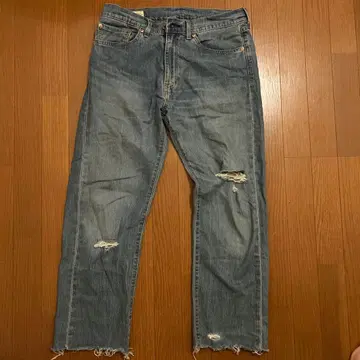 라이트 블루 데미지 데님 팬츠