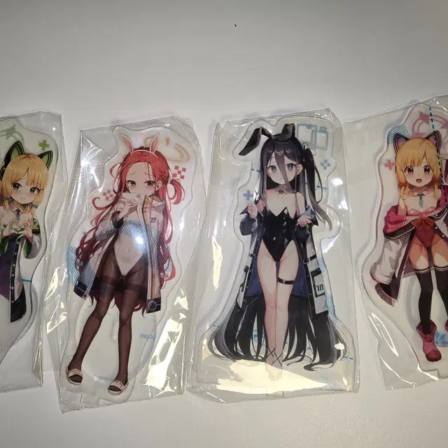 블루아카이브 게임개발부 바니걸버전 아크릴스탠드 판매합니다