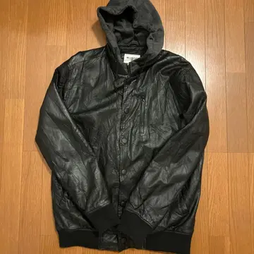 빌라봉 후드 부착 가죽 자켓