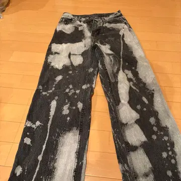 me,me 스플래터 패턴 블랙 데님 팬츠 S