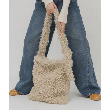 KBF 보아 빅 BAG 아이보리 시착만 한 새상품급