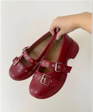 GU 로쿠 콜라보 멜리 제인 빨간색