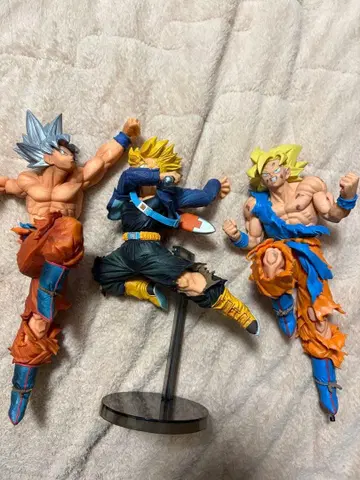 드래곤볼 피규어 모음