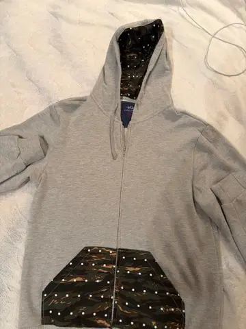 그레이 카모플라쥬 포켓 후드티 L 사이즈