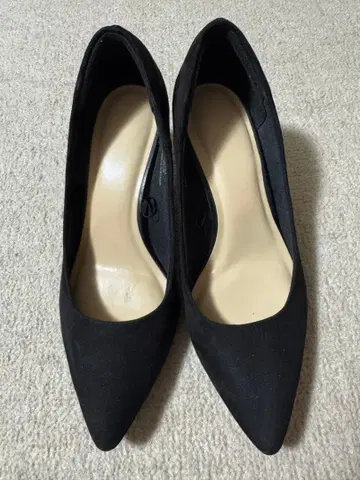 블랙 펌프스 22.5cm