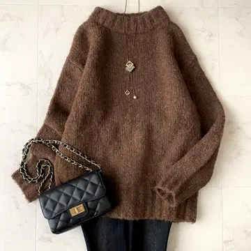 새상품급 이에나 복슬복슬 알파카 크루넥 니트 부드러운 굵은 짜임