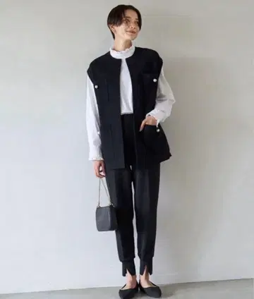 안피로 [VERY 콜라보] 펄 버튼 니트 베스트 S