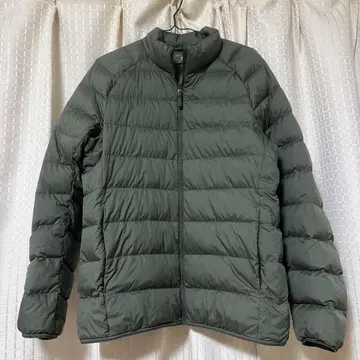 새상품급 UNIQLO 울트라 라이트 다운 올리브 그린 L 사이즈