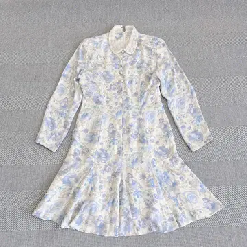 새상품급 폴러 스타일 레이스 칼라 도킹 원피스(9AR) 꽃무늬 귀여움