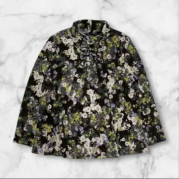 꽃무늬 하이넥 상의 레트로 고급 체형 커버 시어한 느낌 플레어