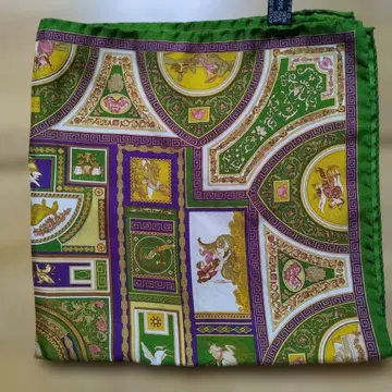 ETRO의 코반 사이즈 스카프 클래식 장식 패턴