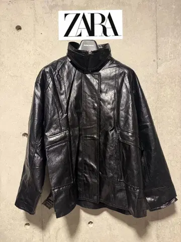 ZARA 오버 사이즈 인조 가죽 코트